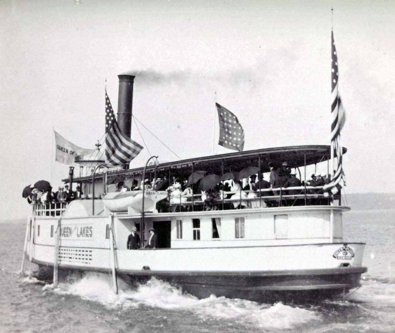 Str. Queen of the Lakes - Iron Passenger Sidewheeler 1872